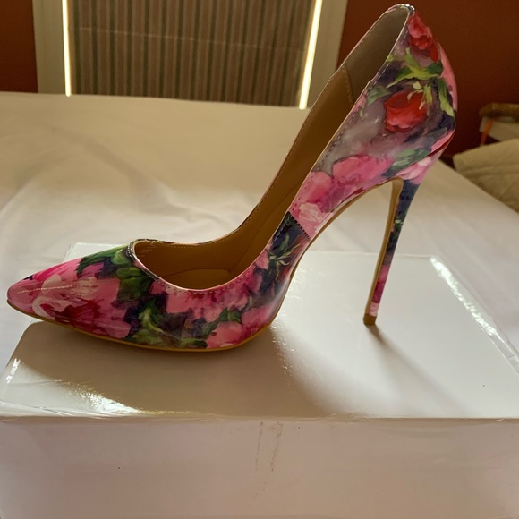 Floral stiletto heels - Picture 3 of 4
